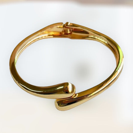 Jackie Tear Bracelet